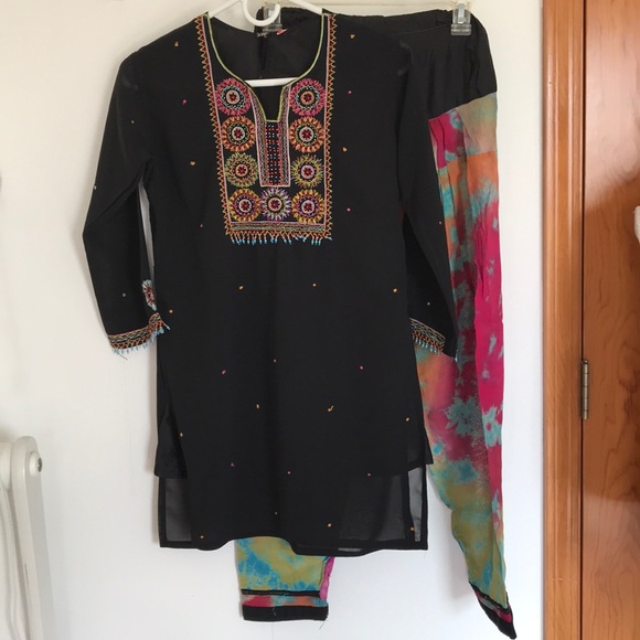 Other - Kids Embroidery Thread And Dabka Work Suit